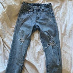 Aeropostale size 4 high rise curvy jeans